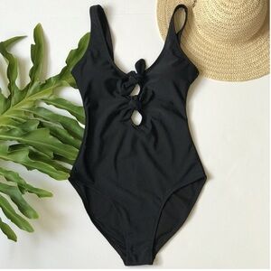🌸2 for $10🌸 one piece swimsuit